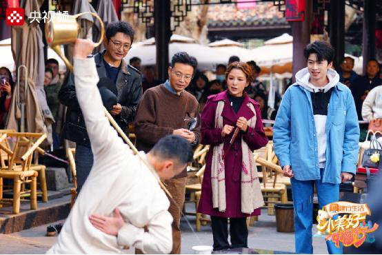 《“小美好”中国行》第二季以温情收官，将城市人文图腾展现出来，以美食拼图为载体。
