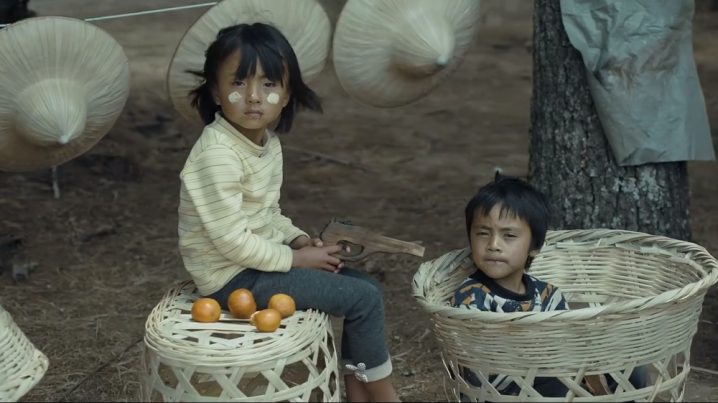 嘎子拍摄翻拍《湄公河行动》，观众评价：极致烂片也是绝世好片 -1